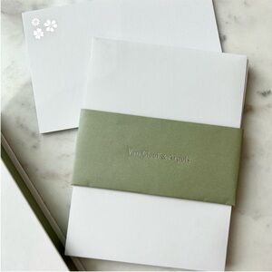 Van Cleef & Arpels White and Green envelopes and notes